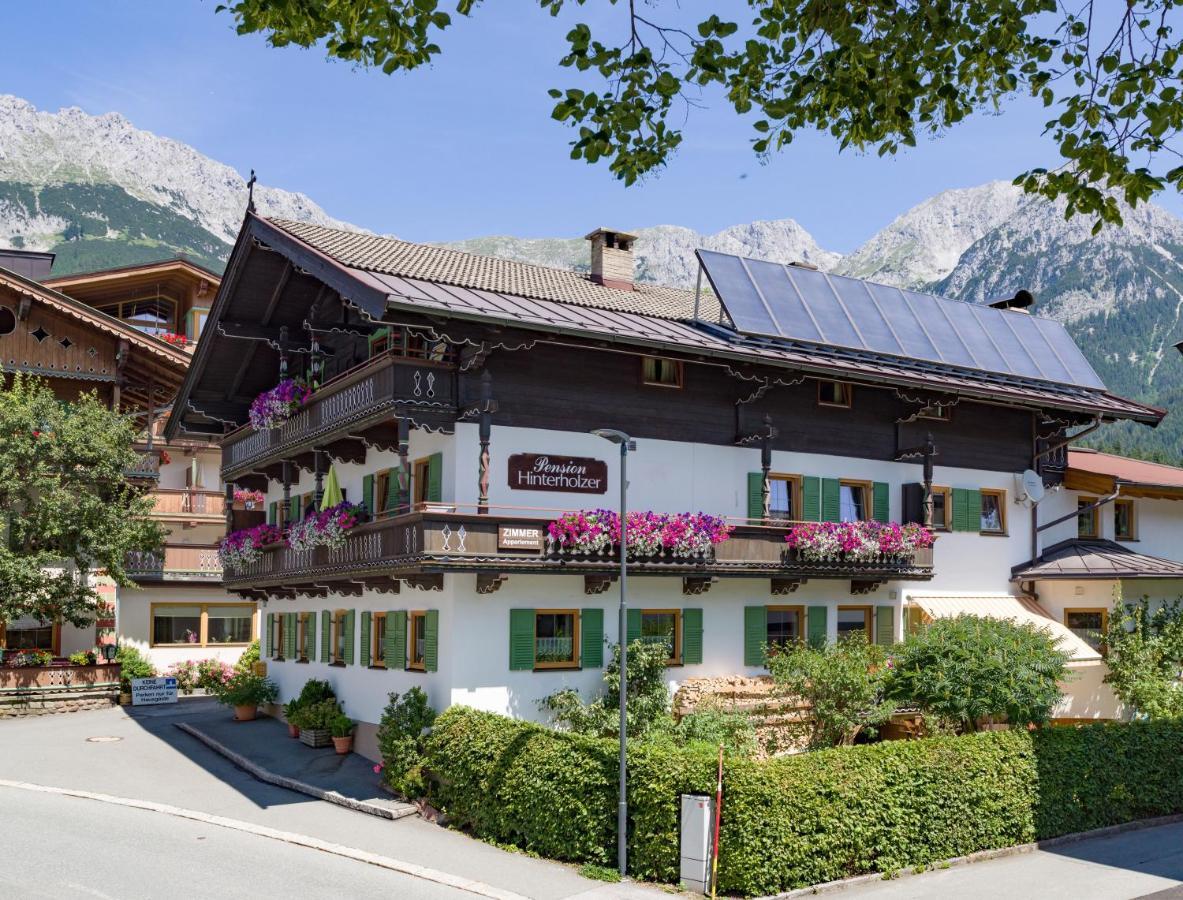 Hotel Pension Hinterholzer Scheffau am Wilden Kaiser Exterior foto